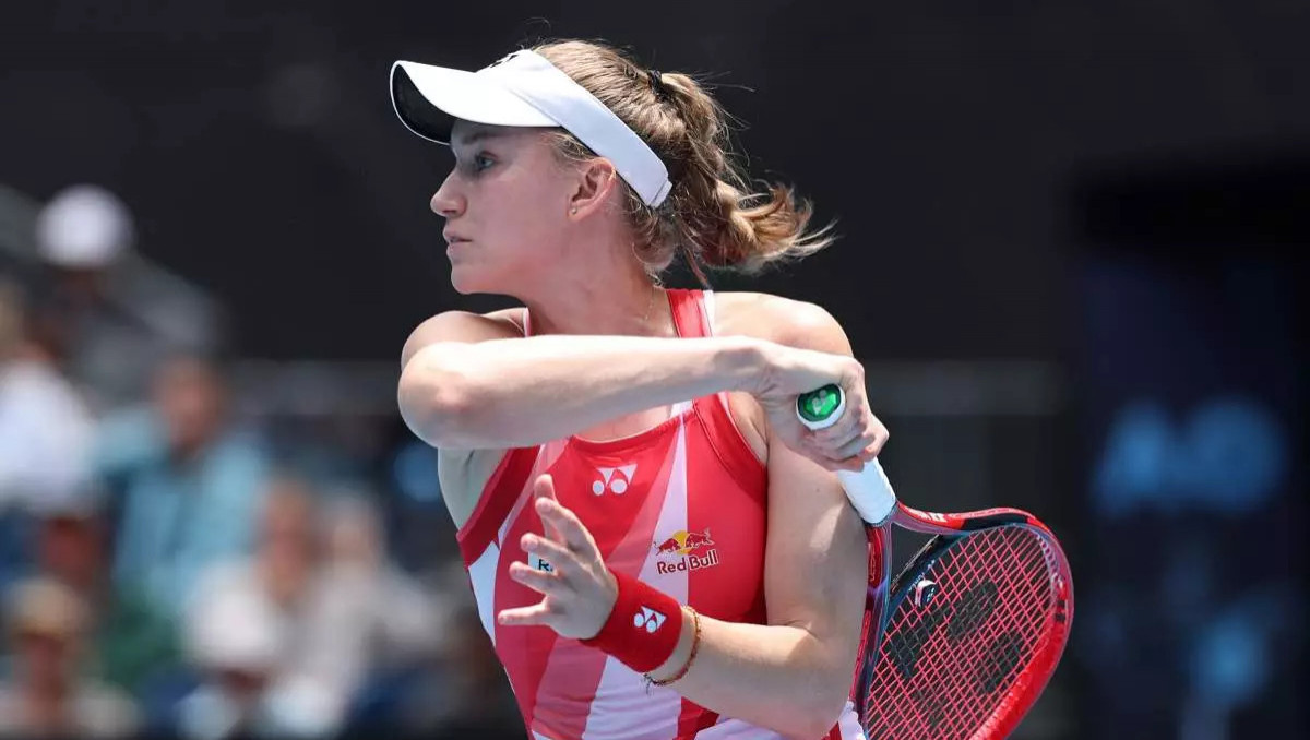 Елена Рыбакина объявила имя нового тренера