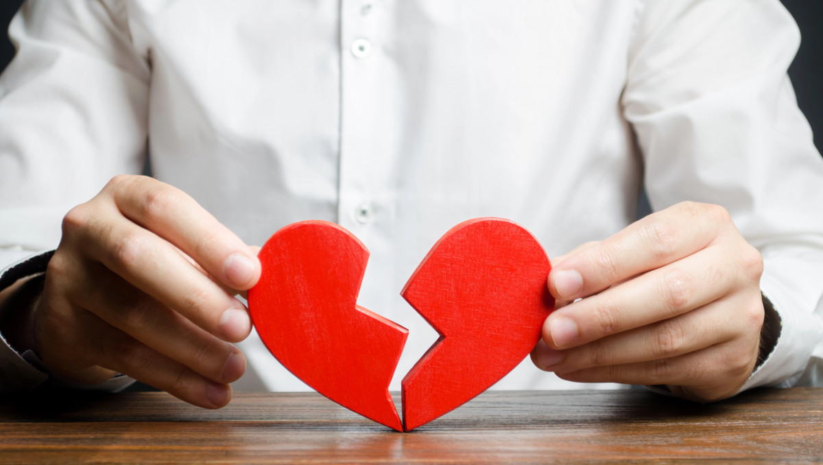 Как отсутствие партнера влияет на мужчин и женщин - исследование