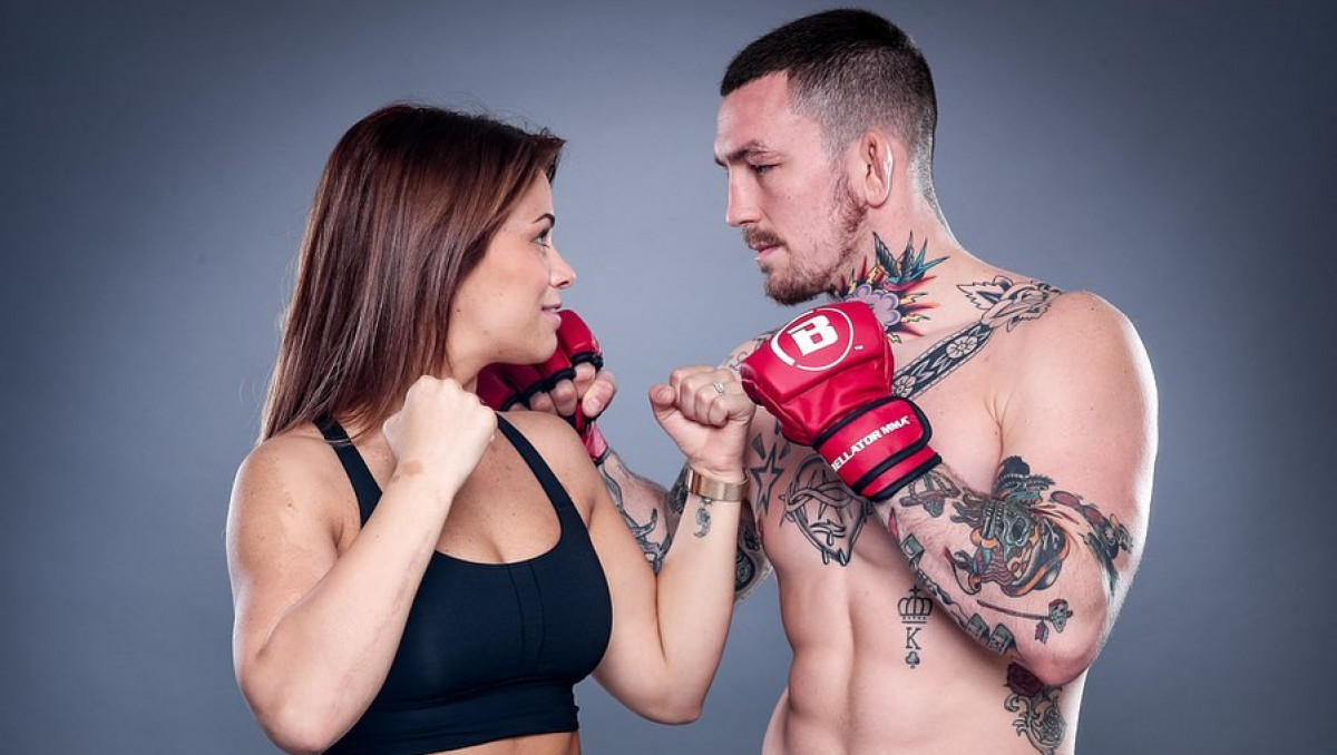 Побил Эдвардса и прославился благодаря жене. Чем интересен соперник казахстанца из UFC?