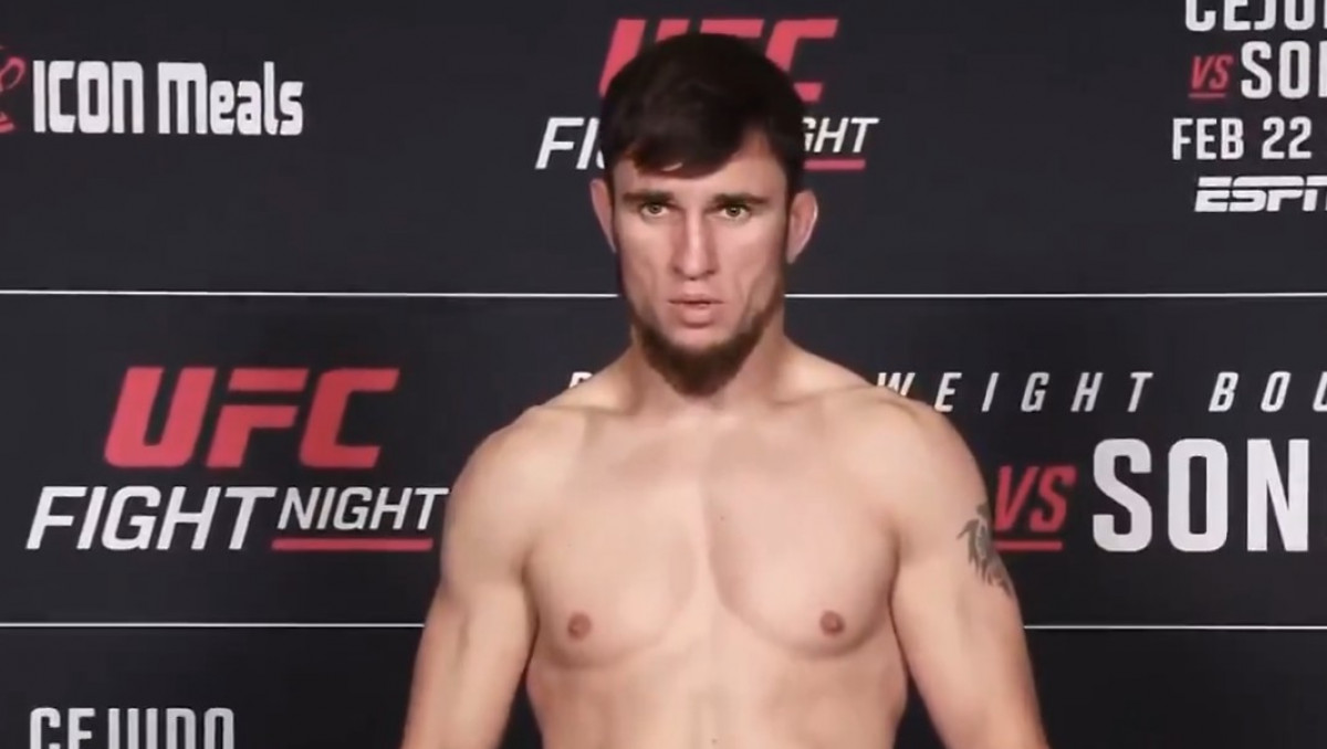 Казахстанец прошел взвешивание перед вторым боем в UFC