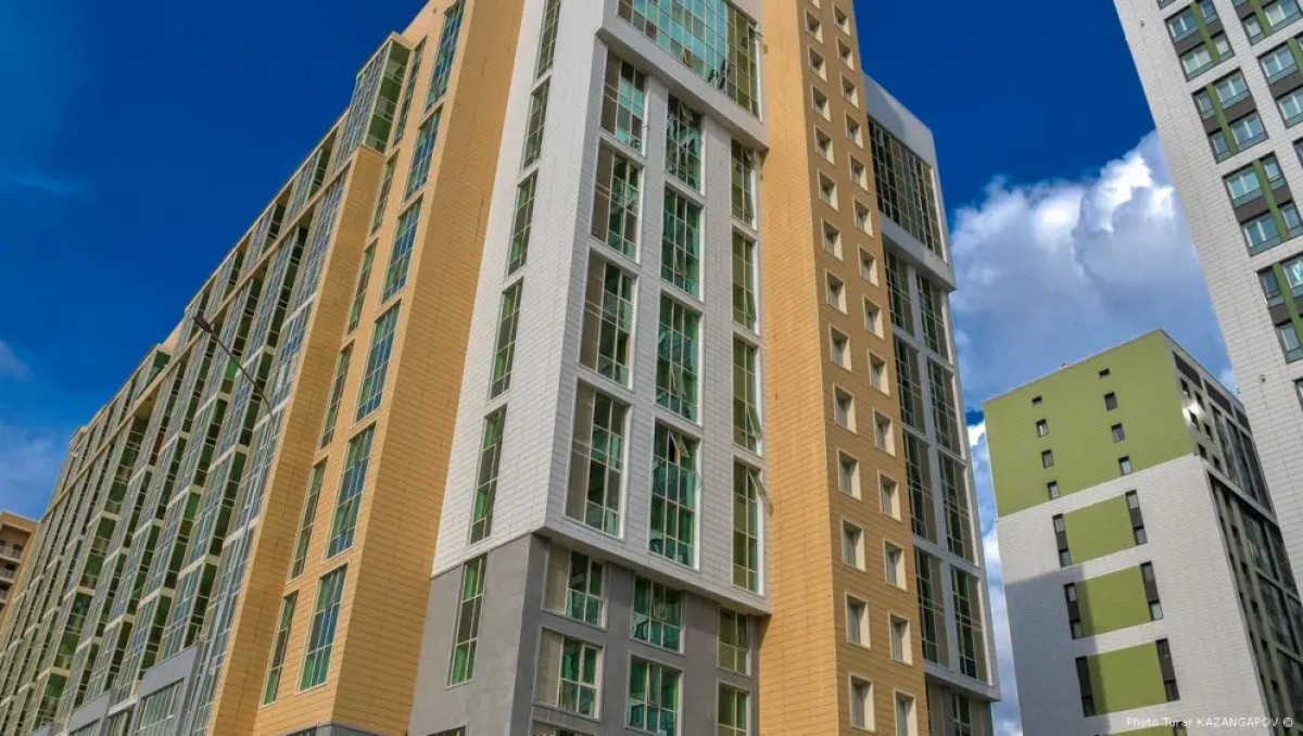 В Казахстане запретят покупку квартир за наличные