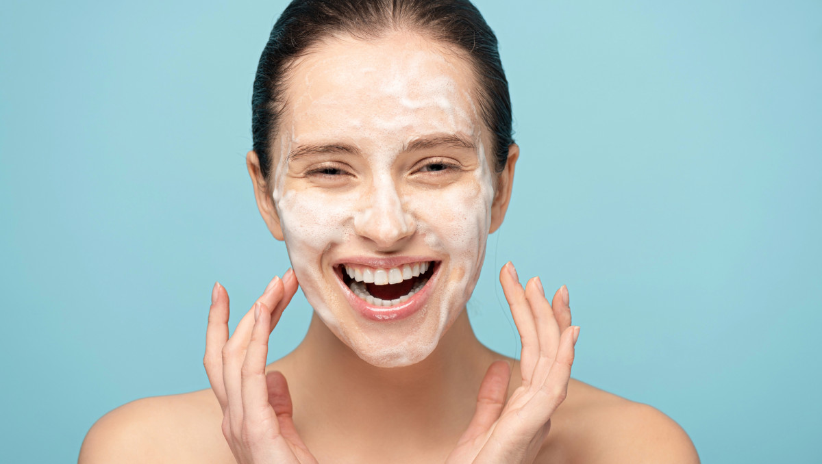 Правда ли, что лицо нужно умывать 60 секунд