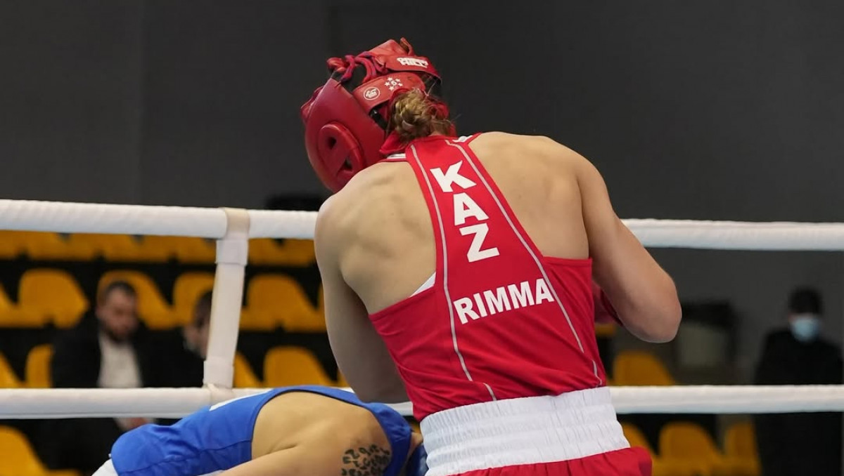 Казахстан проиграл 4-й подряд финал малого чемпионата мира по боксу