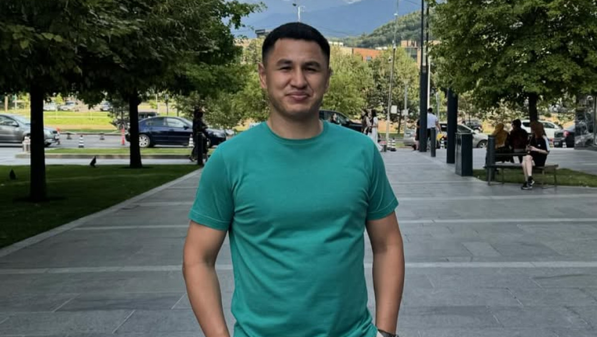 Жанкош Тураров сделал заявление после встречи с Шавкатом Рахмоновым