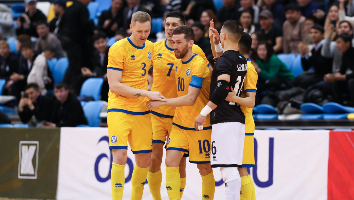 Сборная Казахстана сыграет товарищеские матчи с Вьетнамом