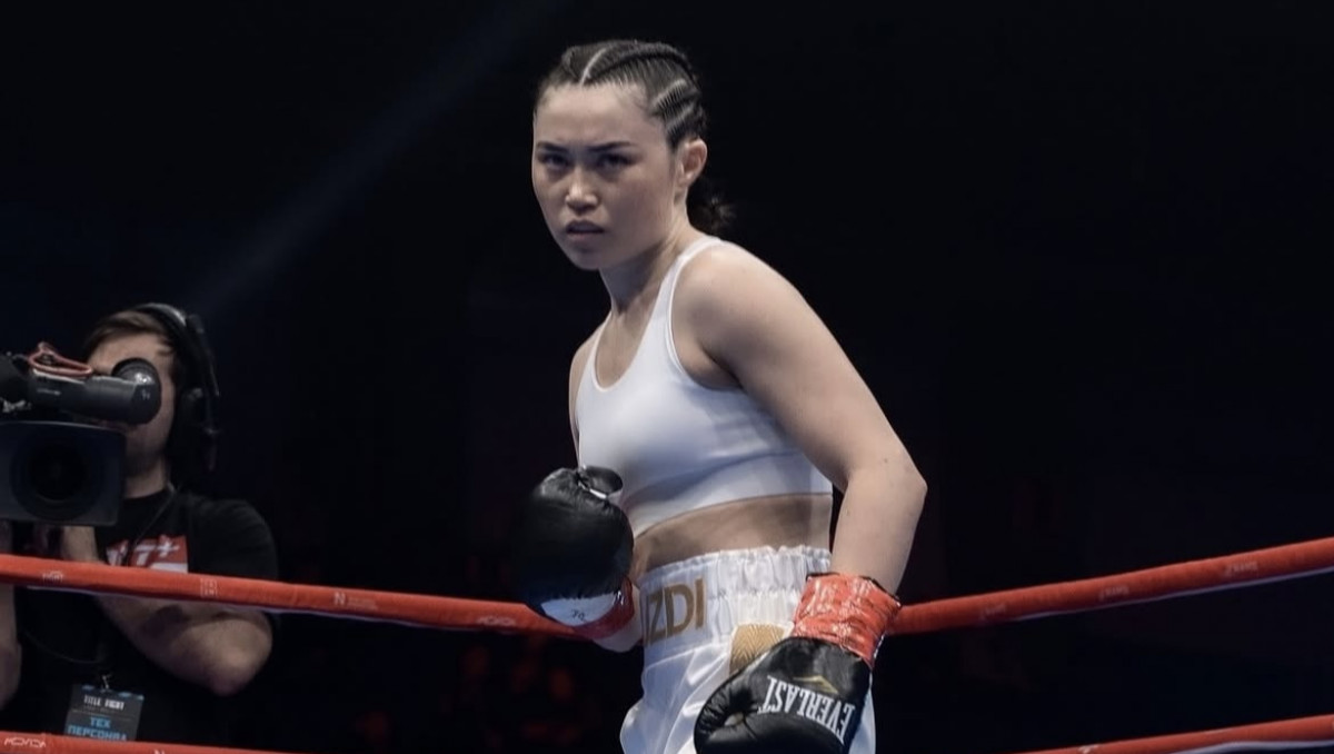 Самая красивая боксерша Казахстана узнала о смене соперницы за 12 дней до боя