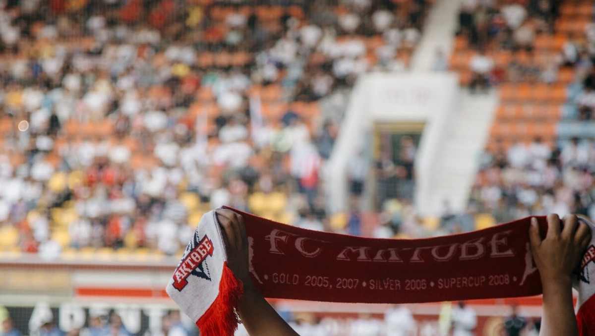 В Казахстане выставили на приватизацию семь футбольных клубов