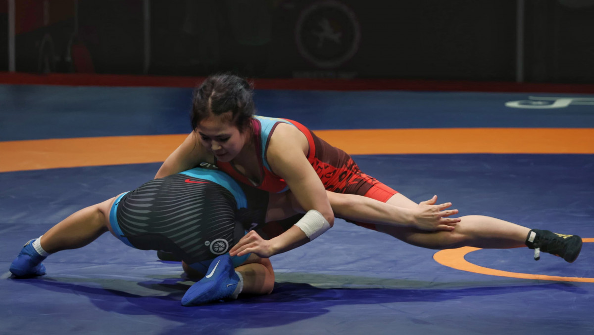 Казахстан вырвал первую медаль на чемпионате Азии по борьбе