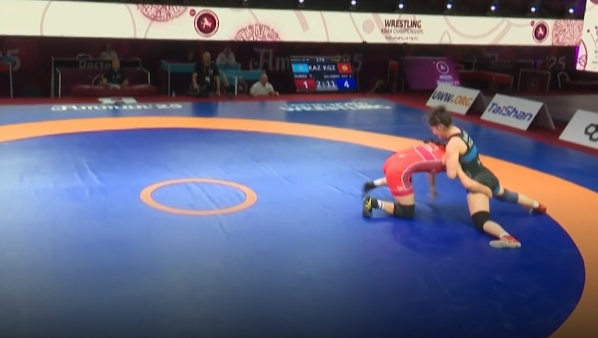 Казахстан узнал судьбу медали на чемпионате Азии по борьбе