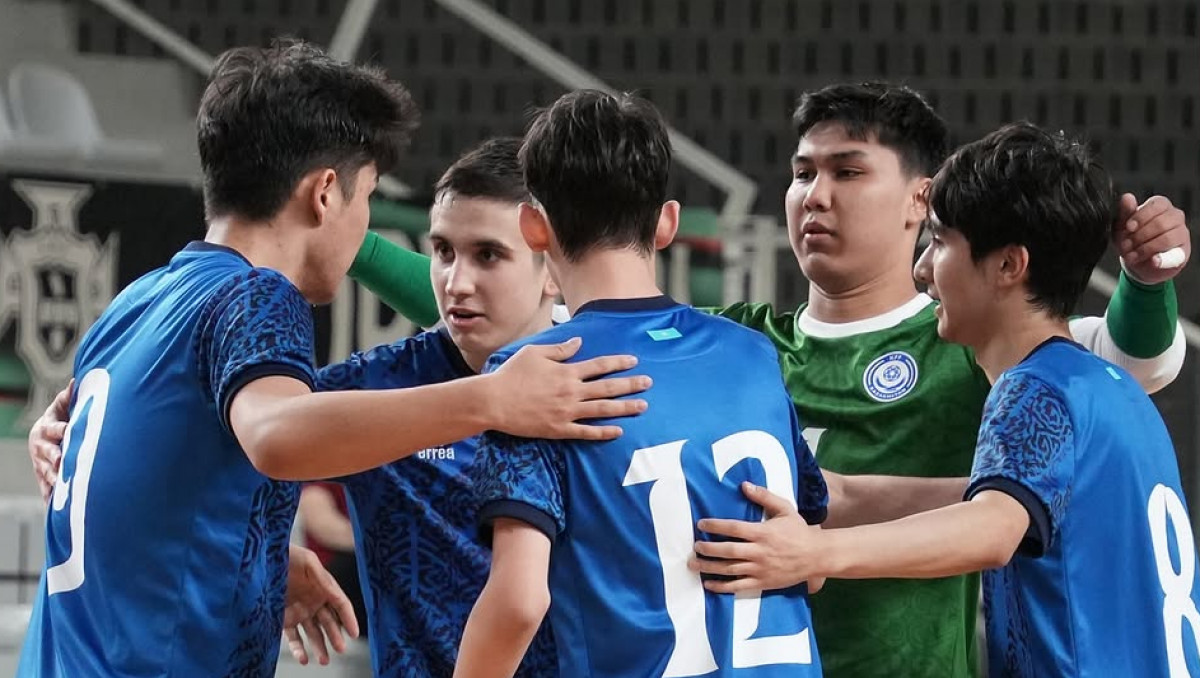 Тремя голами обернулся матч Казахстана в отборе на Евро-2025 по футзалу