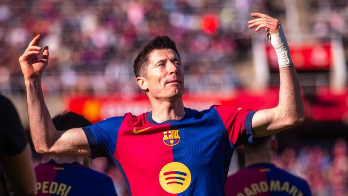 Левандовски продолжает уделывать Мбаппе. Подробности