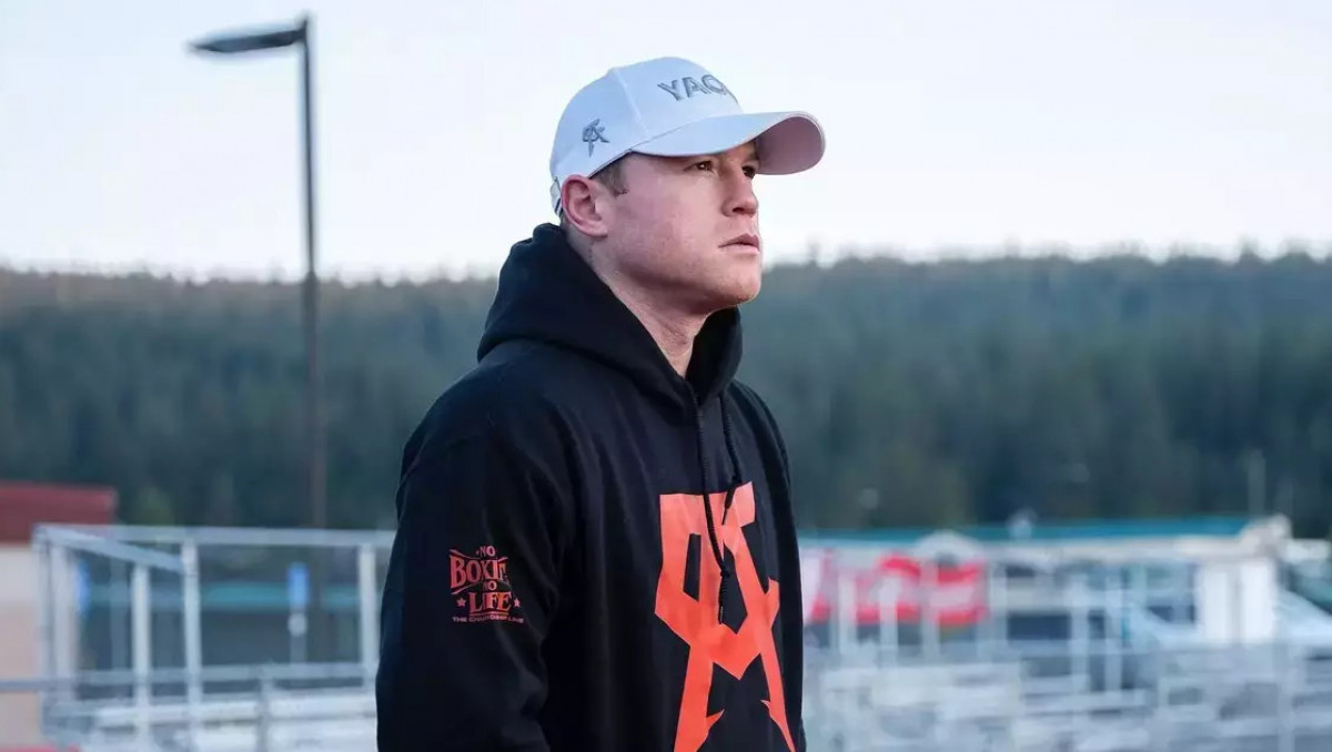 Канело лишил титула нового короля бокса