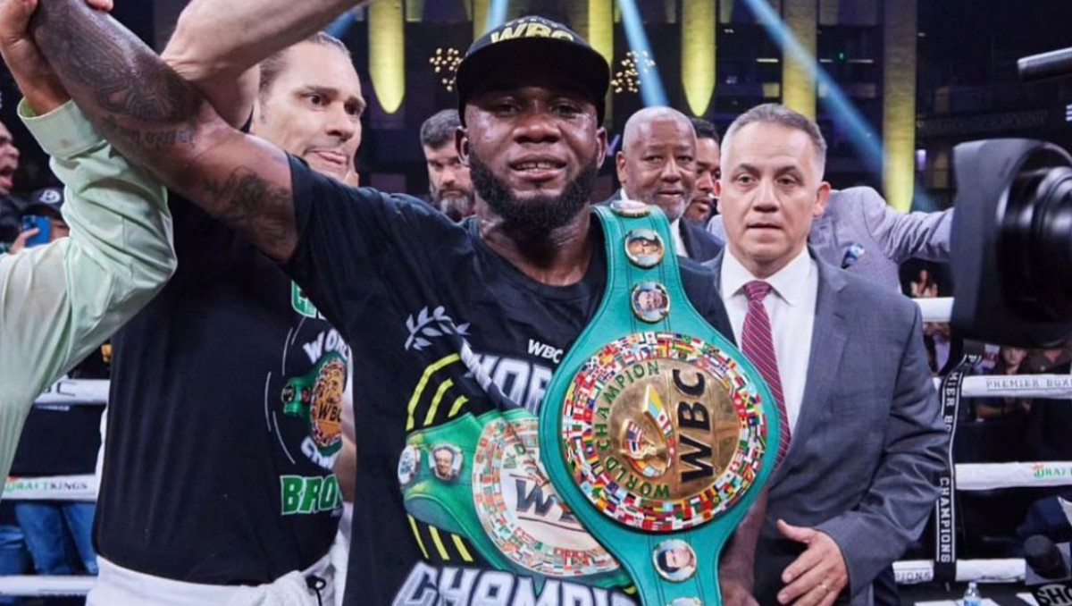 Боксеры из Казахстана "загнали" в угол чемпиона мира и ждут бой за титул