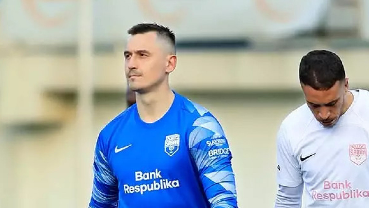 Тренер вратаря сборной Казахстана сорвал пресс-конференцию