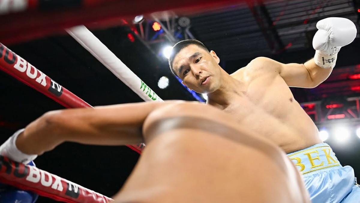 Непобежденный казах сокрушил соперника в первом раунде в США