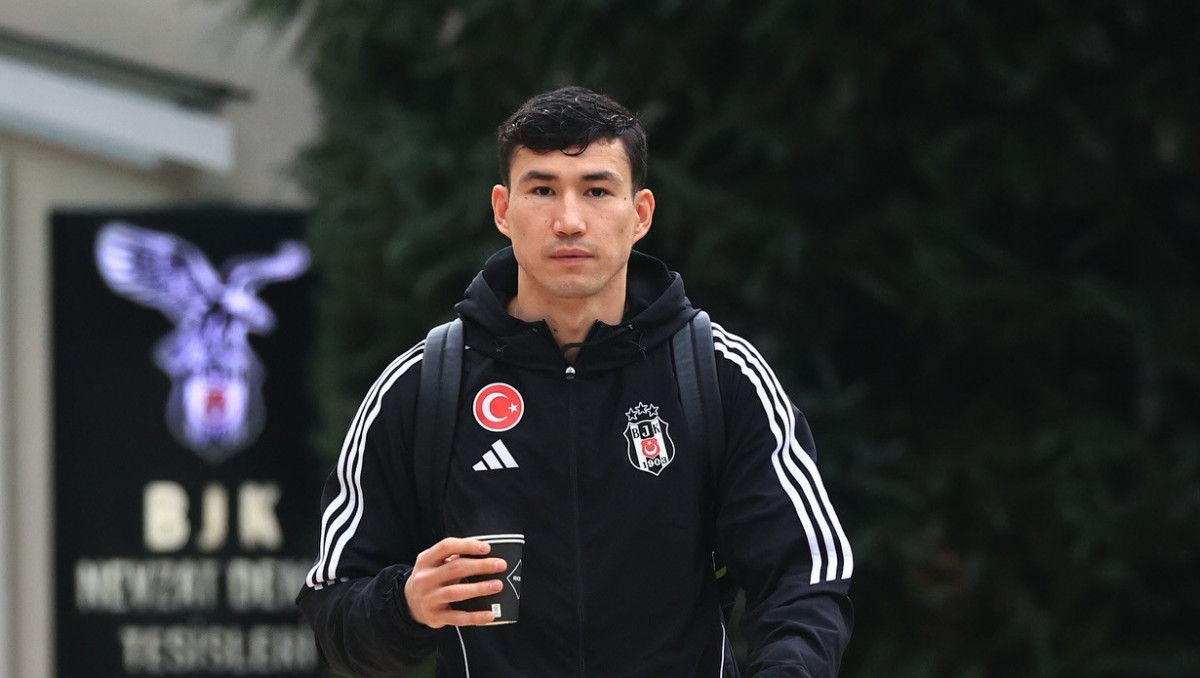 Появились плохие новости о будущем Зайнутдинова в "Бешикташе"