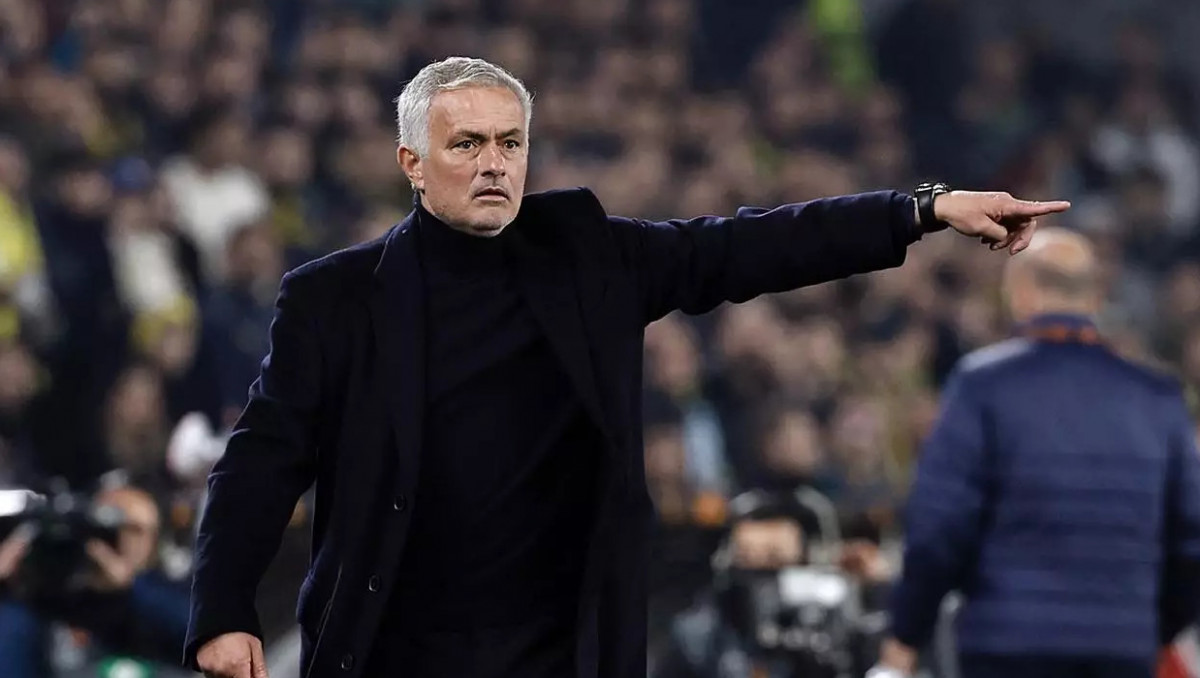 "Голливуд все увидел". Моуринью прокомментировал скандальную сцену в Турции