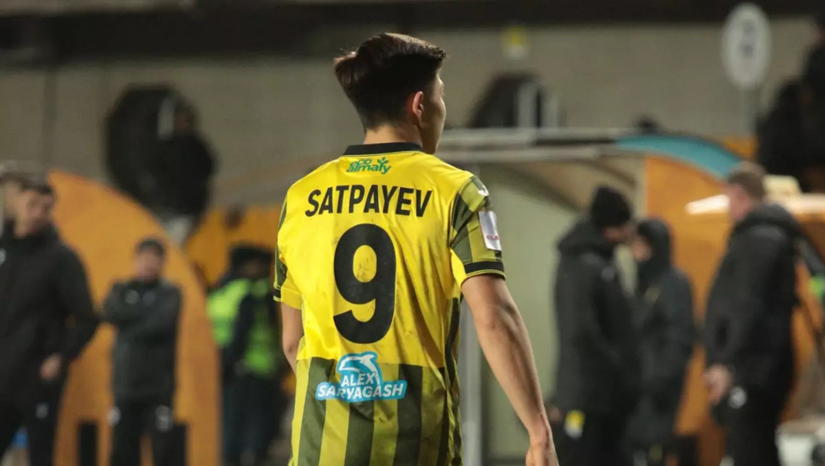 Гол Сатпаева на 52-й секунде. "Кайрат" идет на лидерство в КПЛ-2025