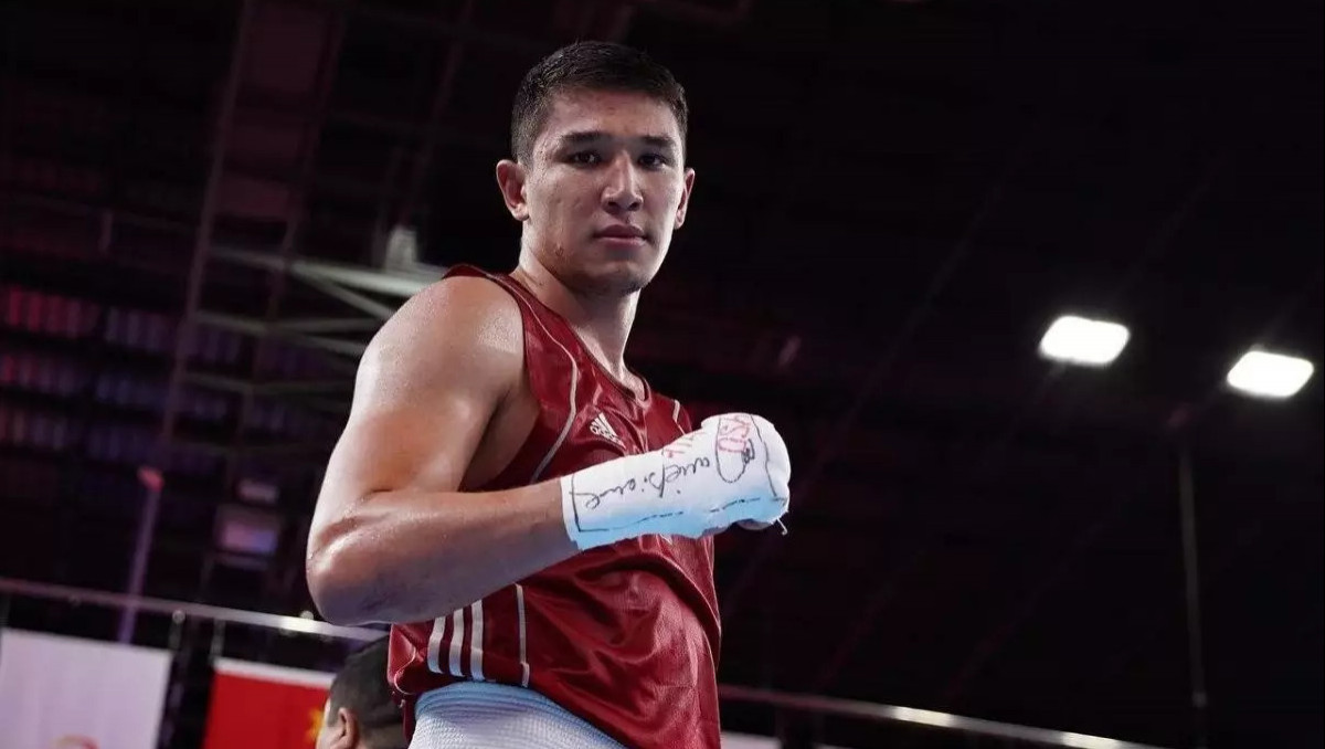 Чемпион Азии из Казахстана учинил разгром с камбэком на турнире в России