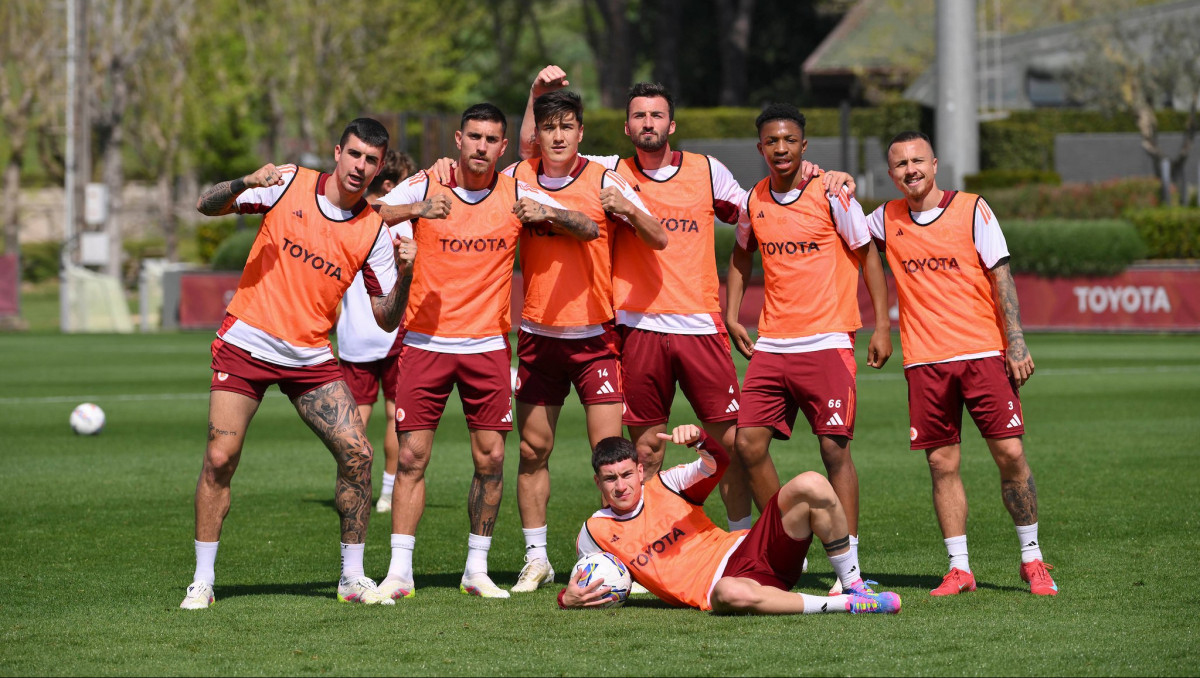 Клуб-конкурент Месси отказался от узбекского Зидана за 2 миллиарда