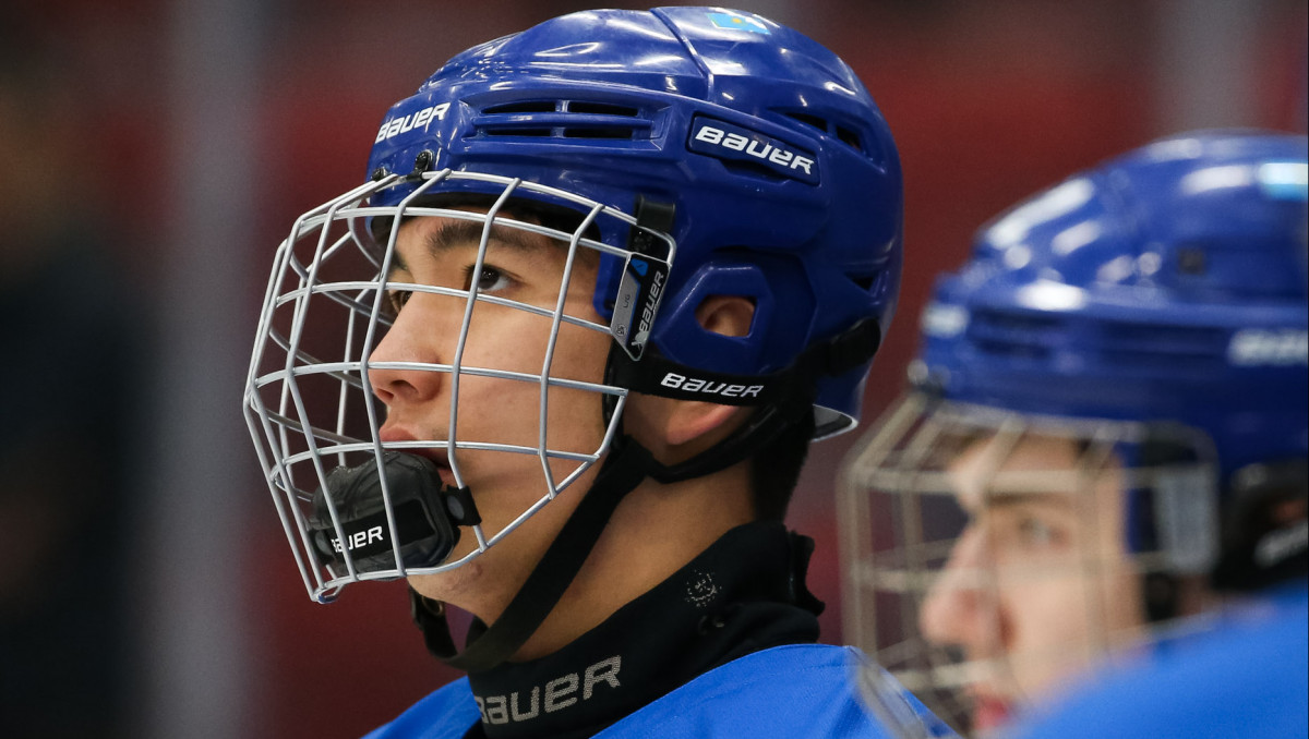 18-летний вундеркинд из Казахстана попал на драфт НХЛ: что это значит?