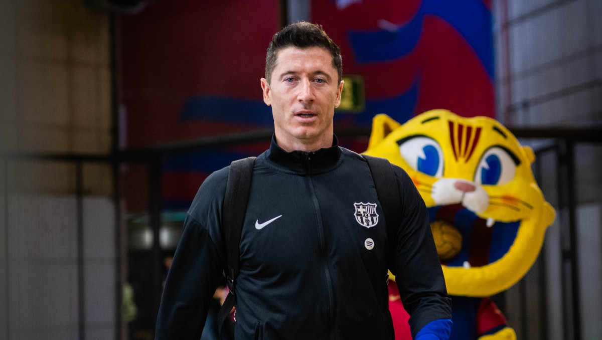 Эль-классико без Левандовски? В "Барсе" опасаются худшего