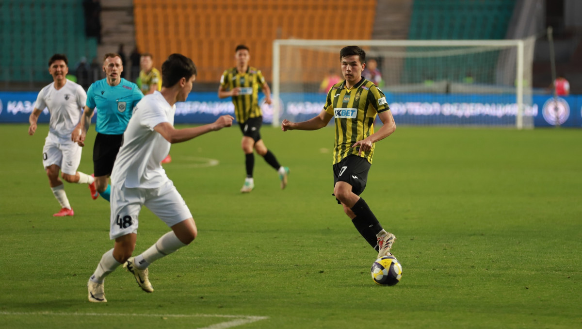 В поисках нового Тагыбергена. Кого смотрит тренер сборной Казахстана в первой лиге