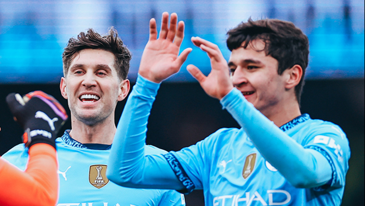 "Манчестер Сити" "объявил" об уходе Хусанова. Известна причина