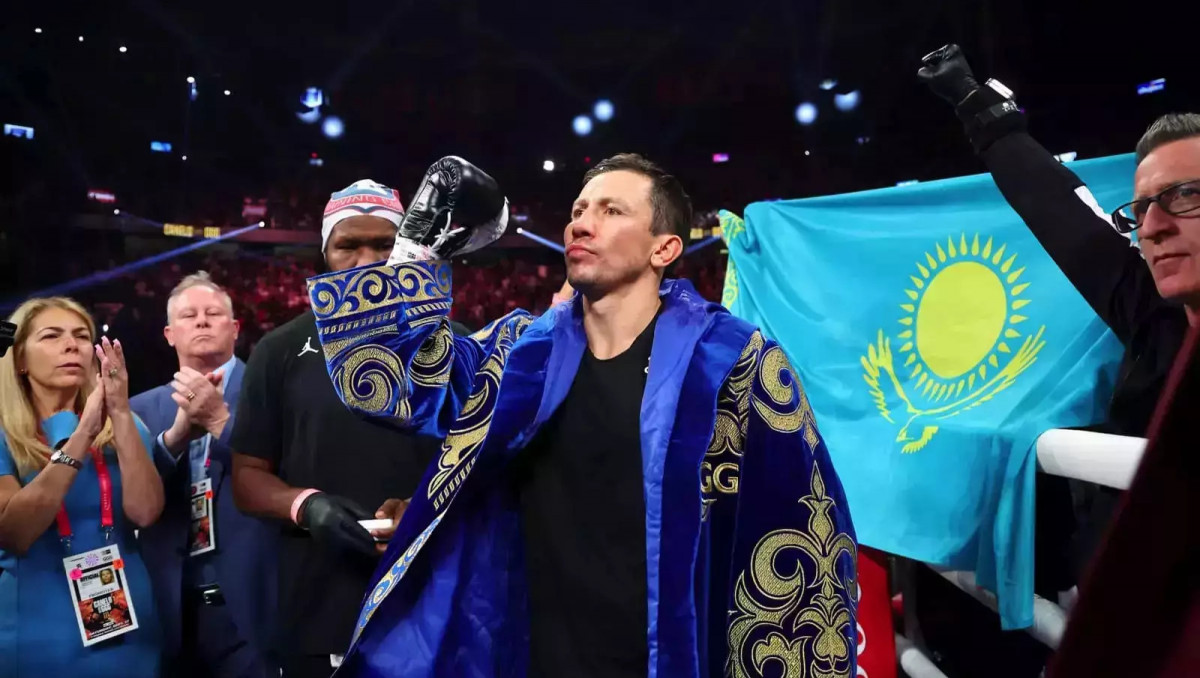 Головкин уделал Мейвезера и вошел в историю бокса