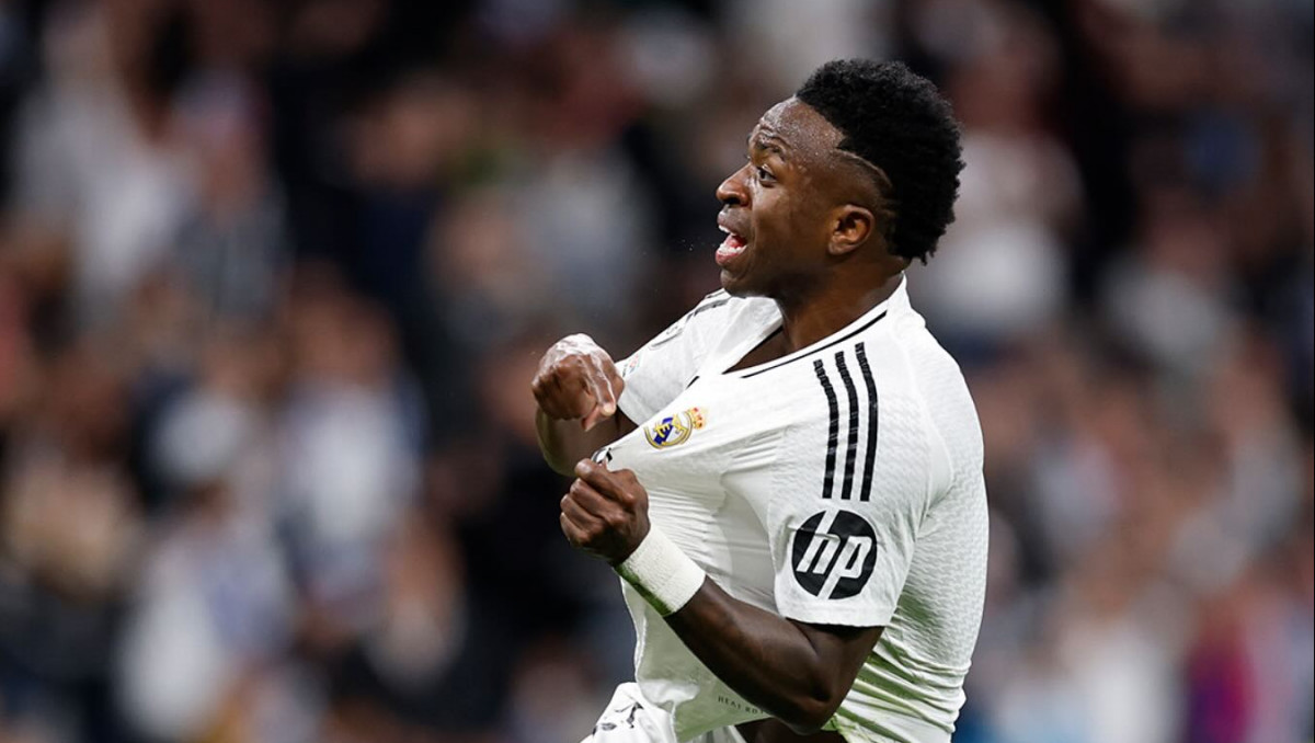 Винисиус отклонил предложение "Реала" и требует зарплату на уровне Роналду