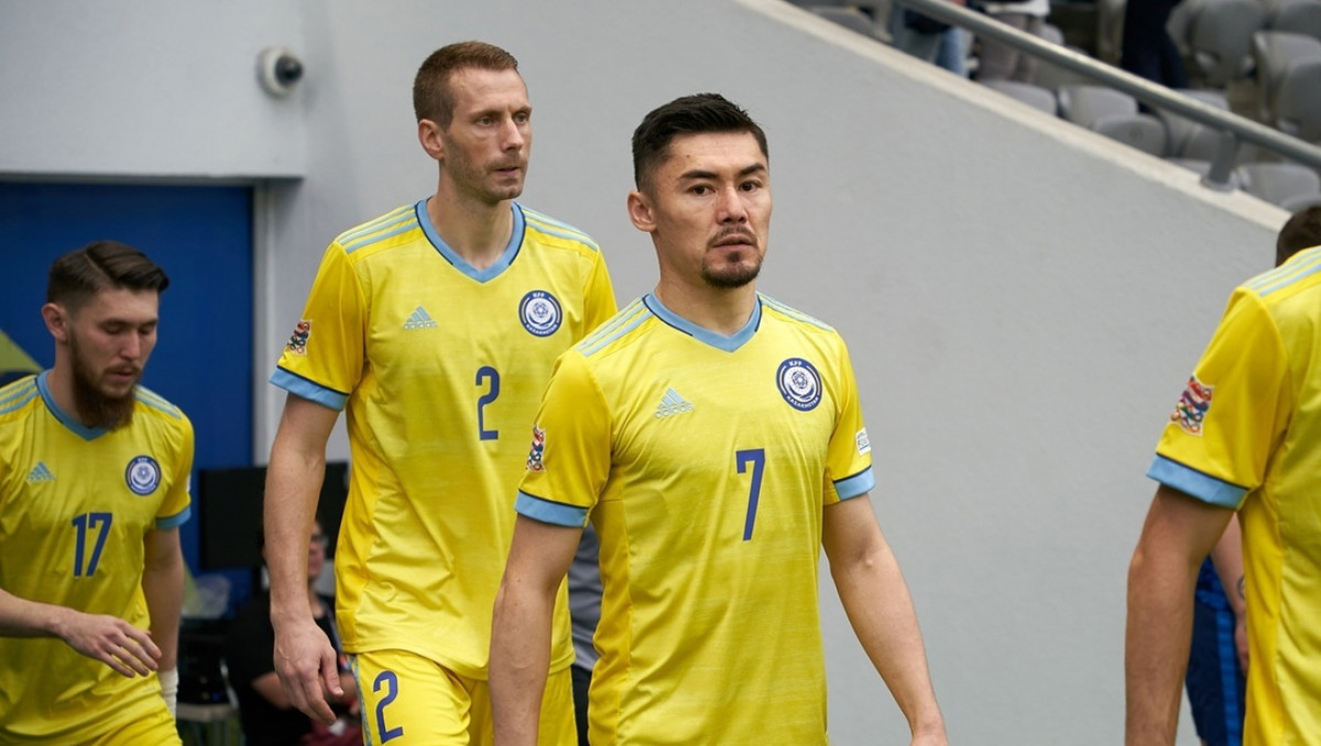 Названа зарплата футболиста сборной Казахстана