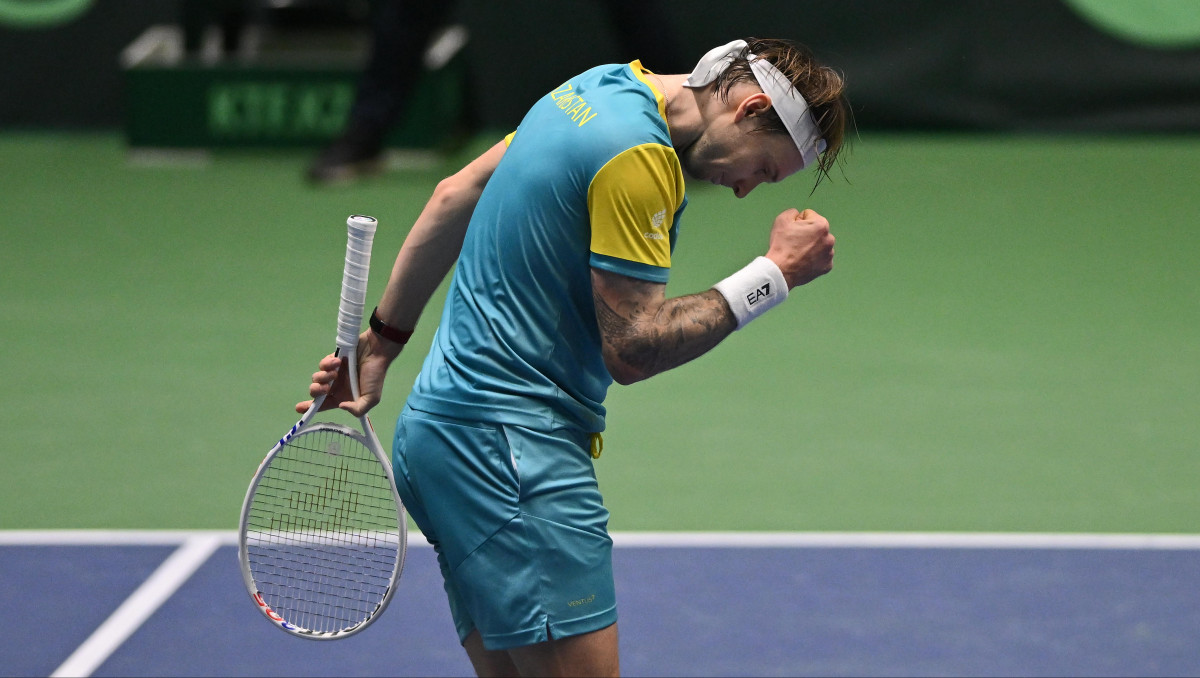 Казахстанец оформил громкий апсет на турнире за 4 миллиарда. Кто следующий на пути к рекорду?