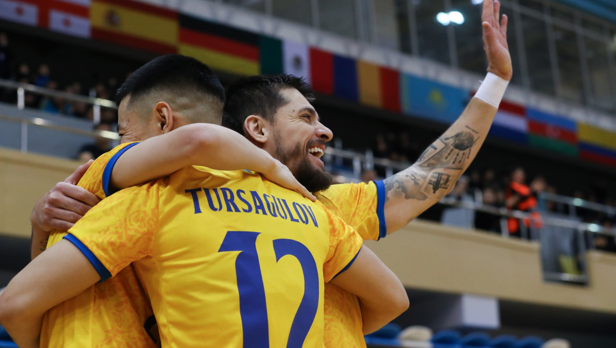 Сборная Казахстана получит усиление из Бразилии перед стыковыми матчами на Евро