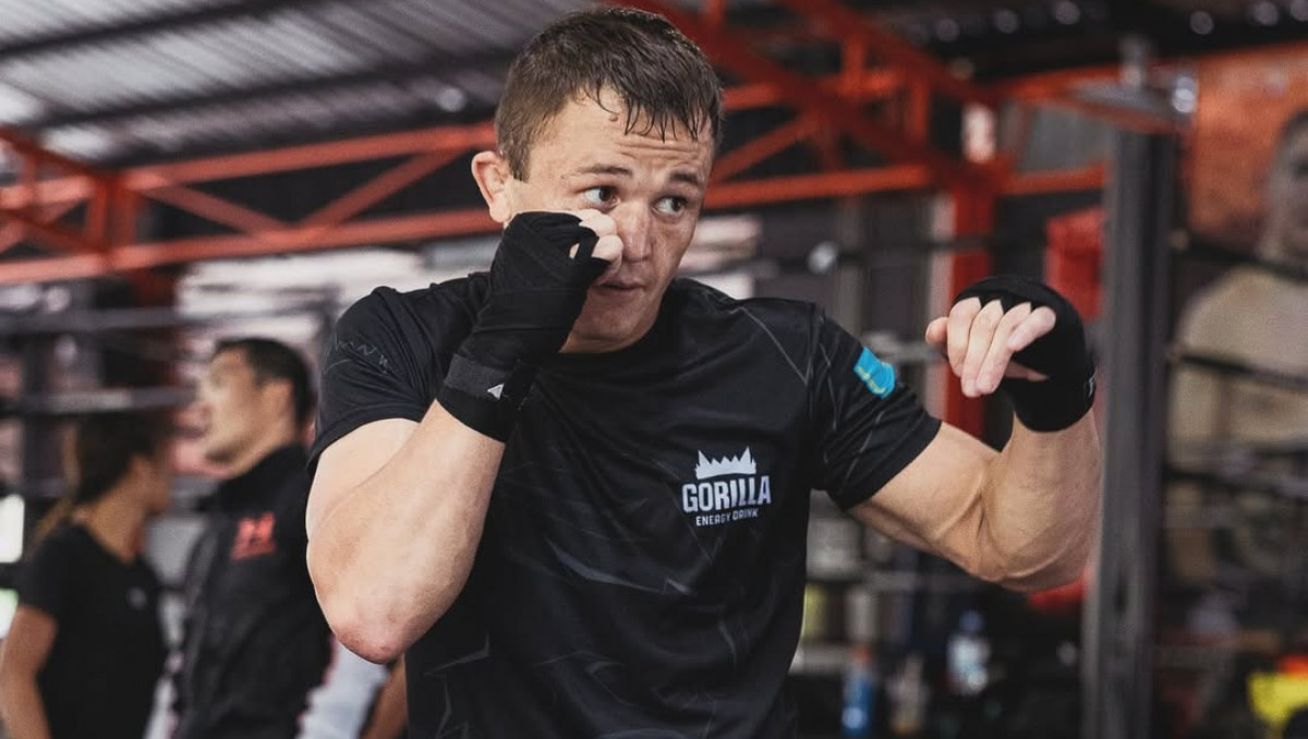 Казах подтвердит свои амбиции в UFC? Против него "крепкий орешек" и целая арена фанатов