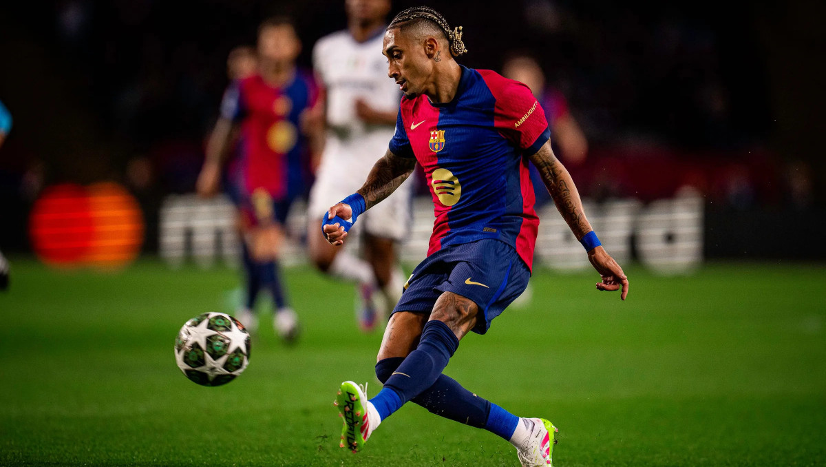 Звезда "Барселоны" побил рекорд Месси в Лиге чемпионов и приблизился к Роналду