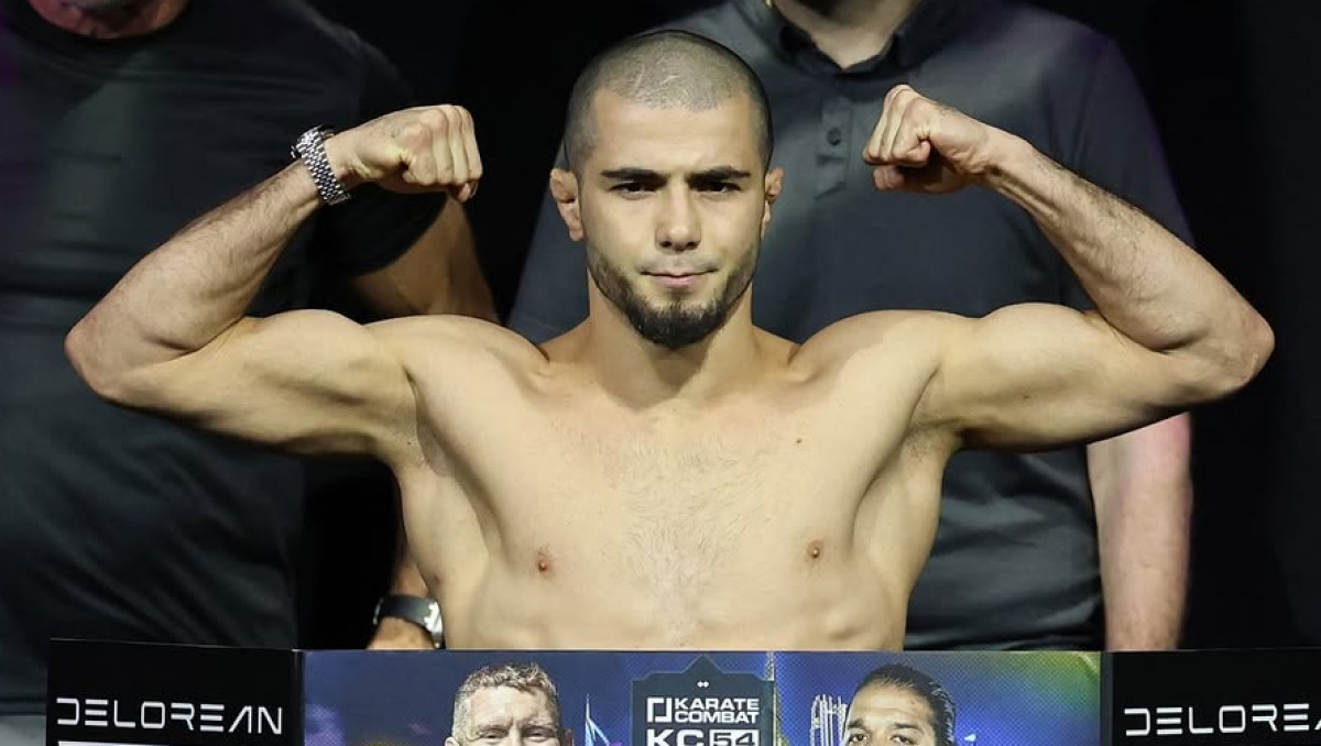 Казахстанец сразится с Мухаммадом Мокаевым в главном бою