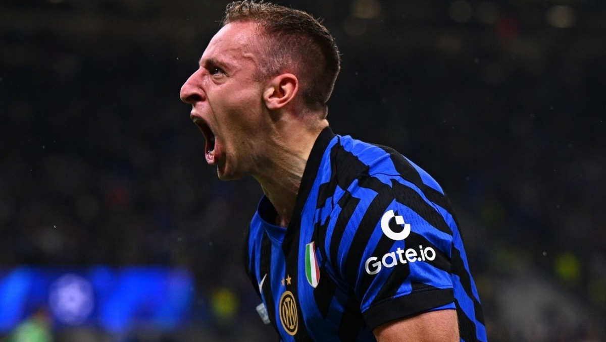 Экс-вратарь сборной Казахстана унизил "Барселону" после вылета из Лиги чемпионов