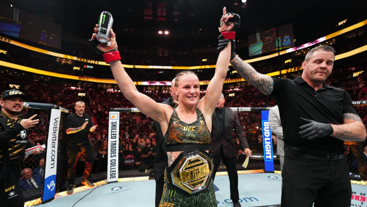 Чемпионка из Кыргызстана в восьмой раз защитила пояс UFC