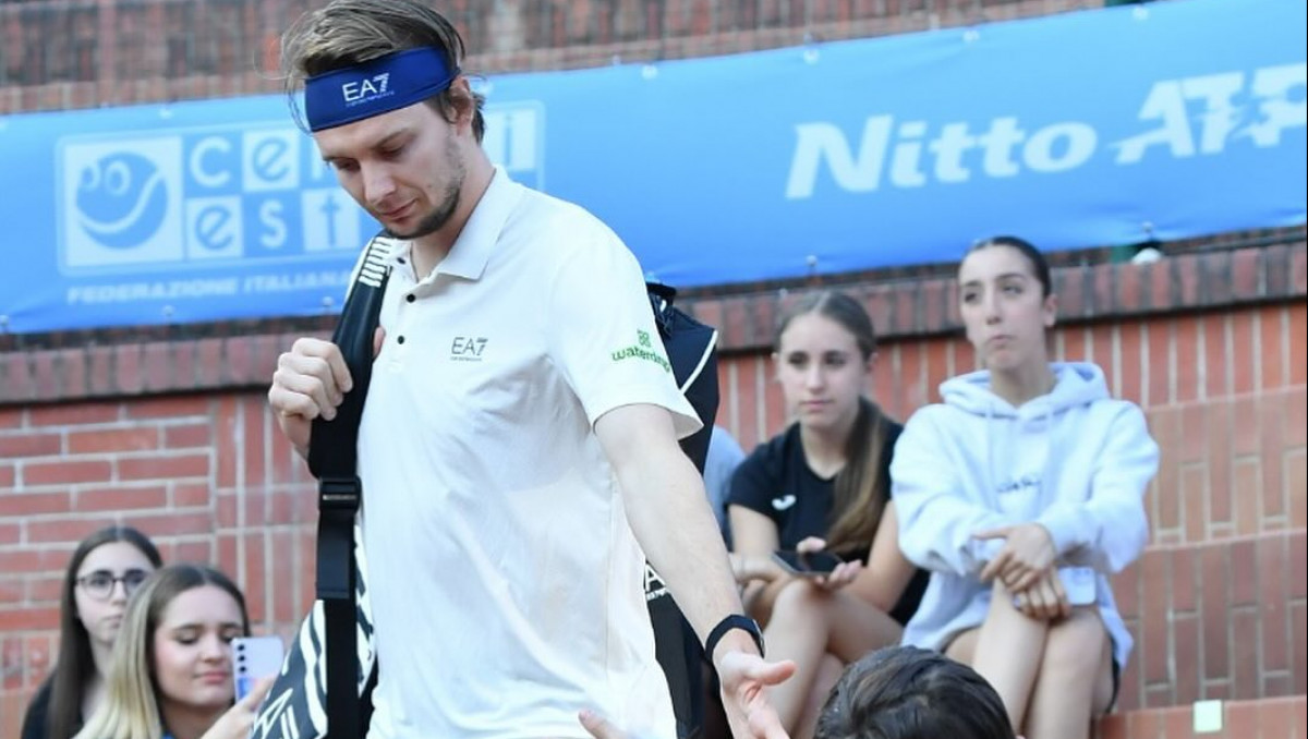 Лучший теннисист Казахстана стал автором сенсации на турнире за 129 миллионов