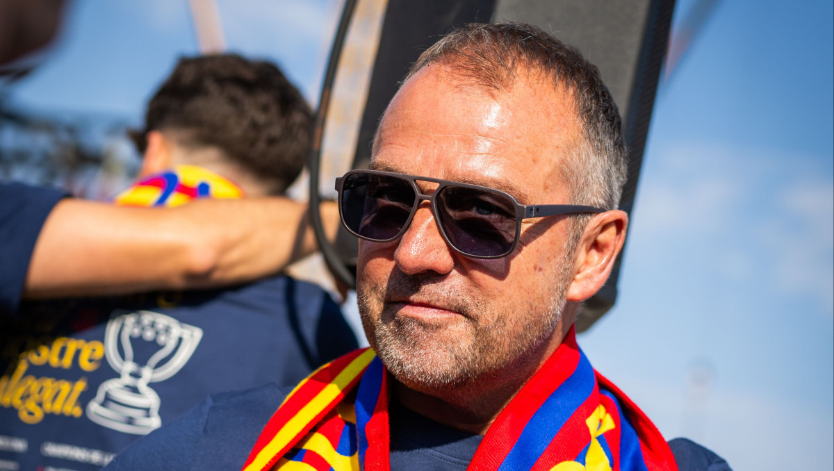 Флик вмешался из-за интереса другого клуба к лидеру "Барсы"