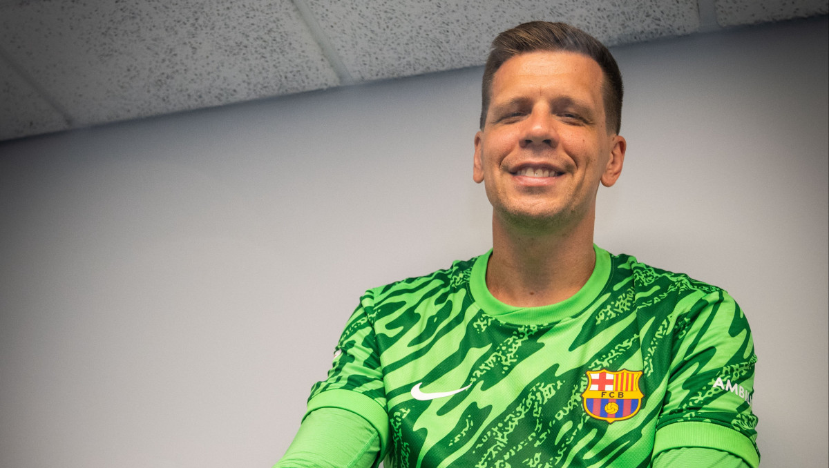 В "Барселоне" раскрыли планы на Рафинью и Щенсны - кто покинет клуб первым?