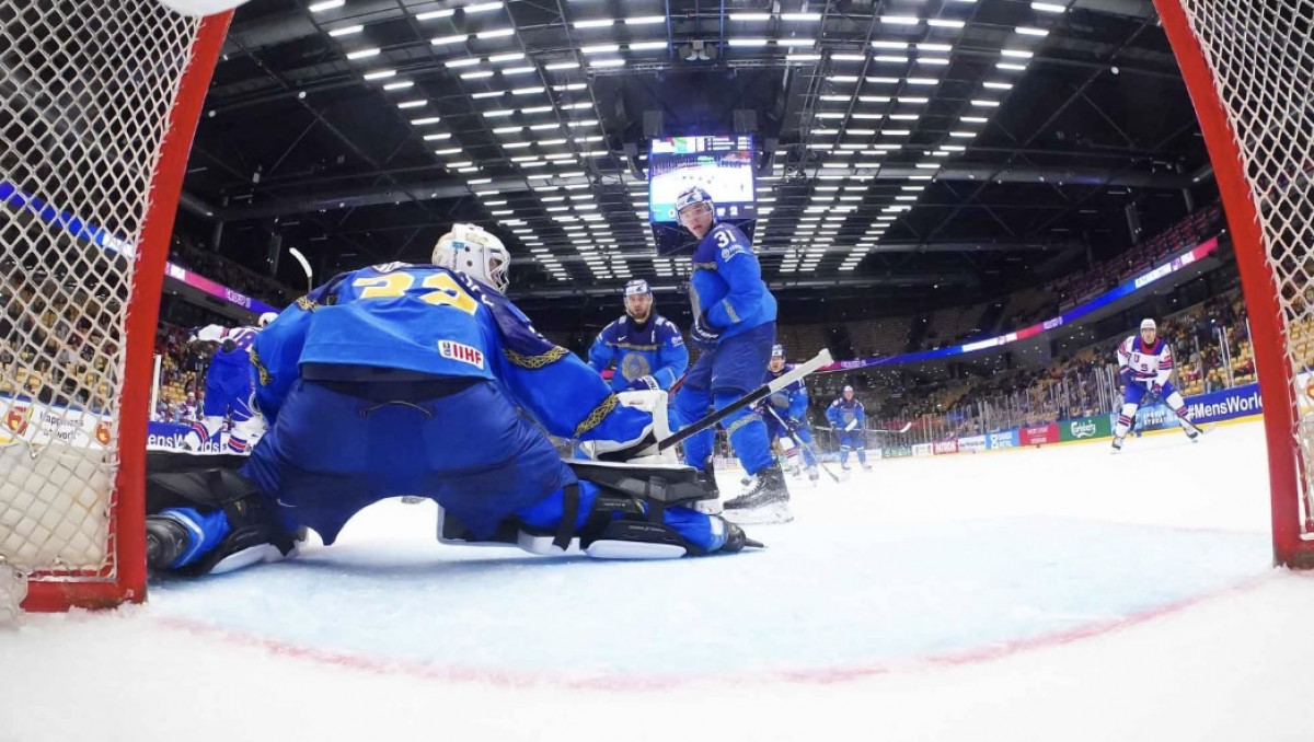 Сборная Казахстана оказалась на грани вылета из ЧМ-2025 по хоккею