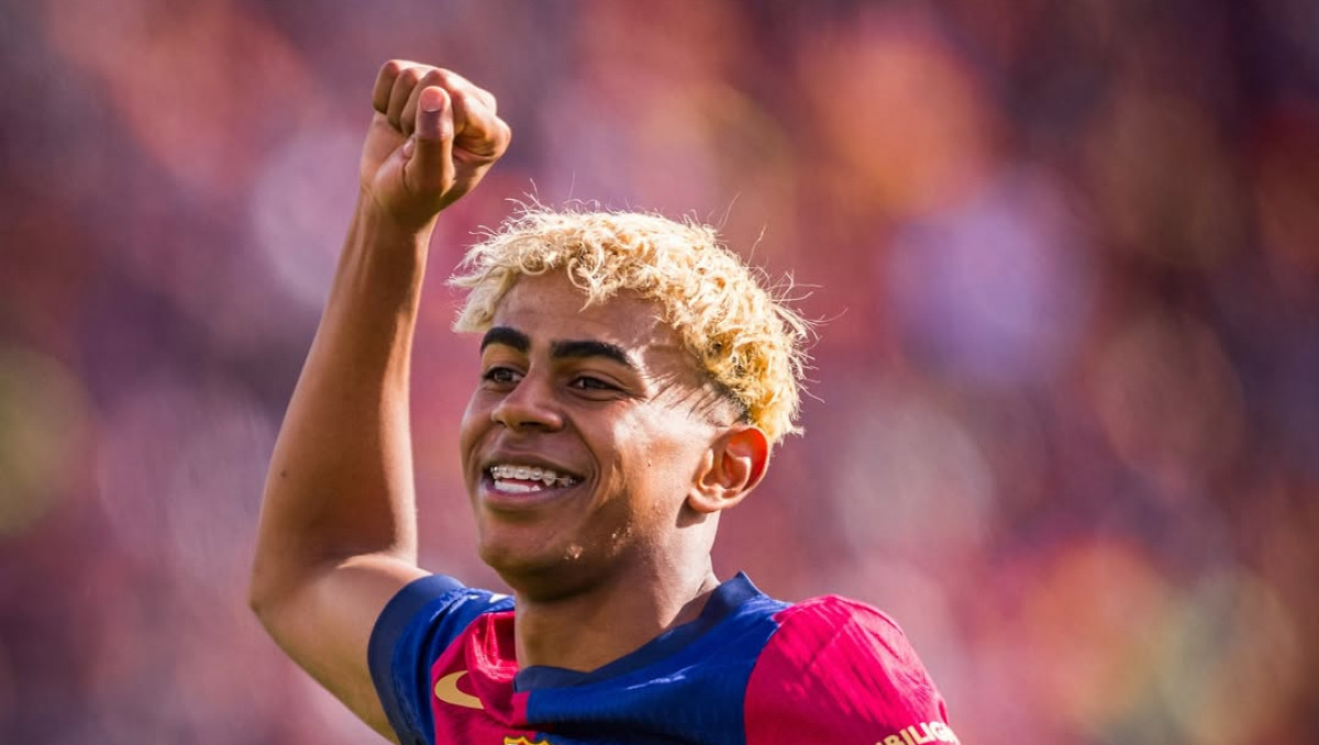 "Барселона" подготовила Ямалю новый контракт и легендарный номер