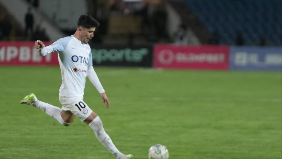 Топовый узбекский форвард вернется в КПЛ? Он провалился с Меркелем в Иране