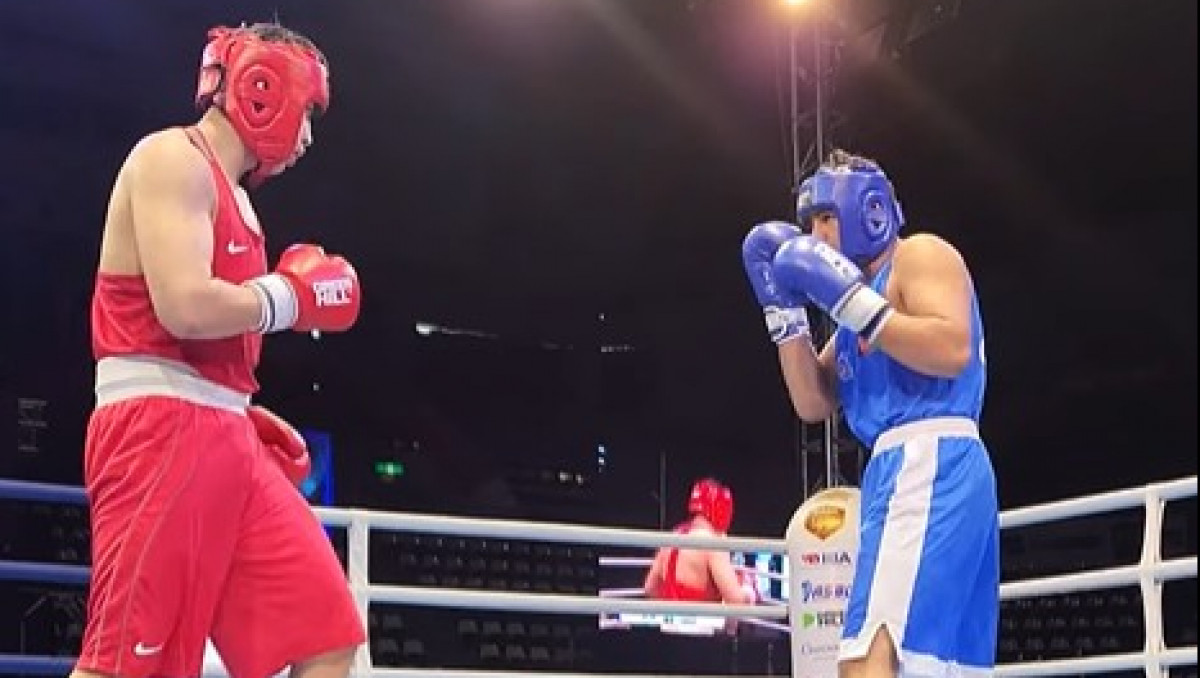 Нокаут принес Казахстану золото молодежного ЧА по боксу