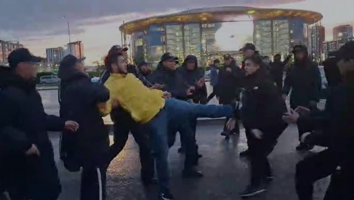 Фанаты устроили массовую драку после матча КПЛ в Астане