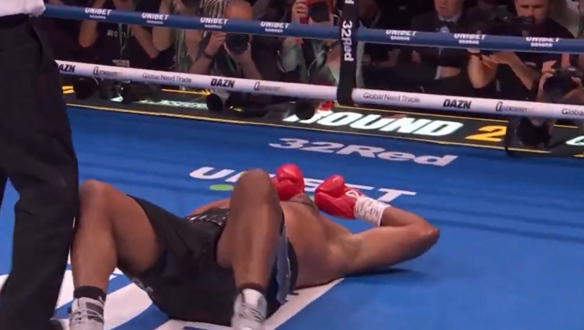 Эффектным нокаутом обернулся бой с участием небитого проспекта