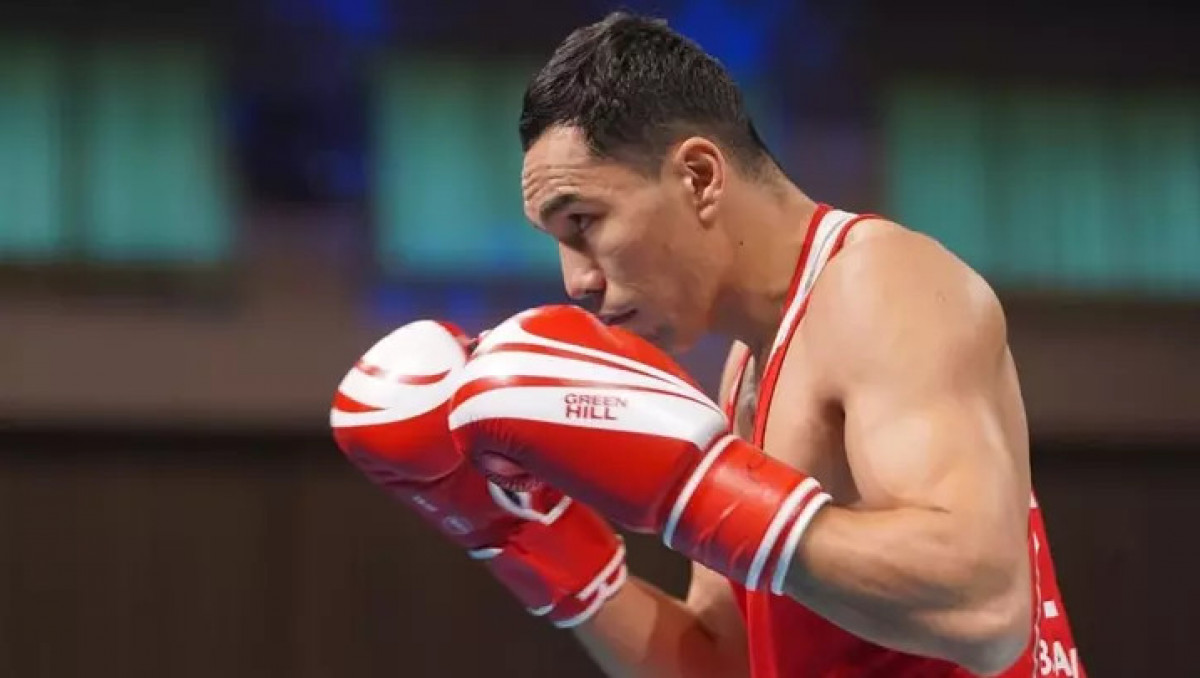 Сенсацией с разгромом обернулся бой призера ЧМ по боксу из Казахстана за финал