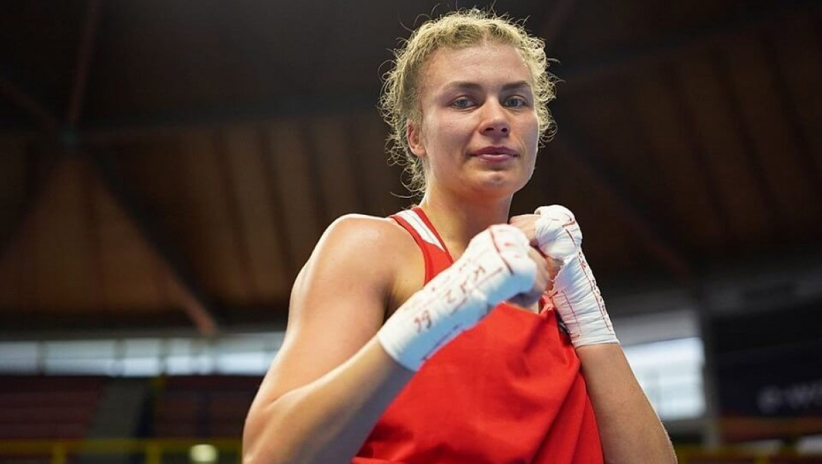 Двумя нокдаунами с досрочным финишем закончился бой Казахстана за финал