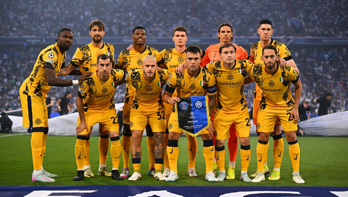 В "Интере" приняли решение по главному тренеру после разгрома в финале Лиги чемпионов